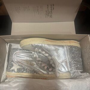 BRAND NEW: Golden Goose Silver Sneakers